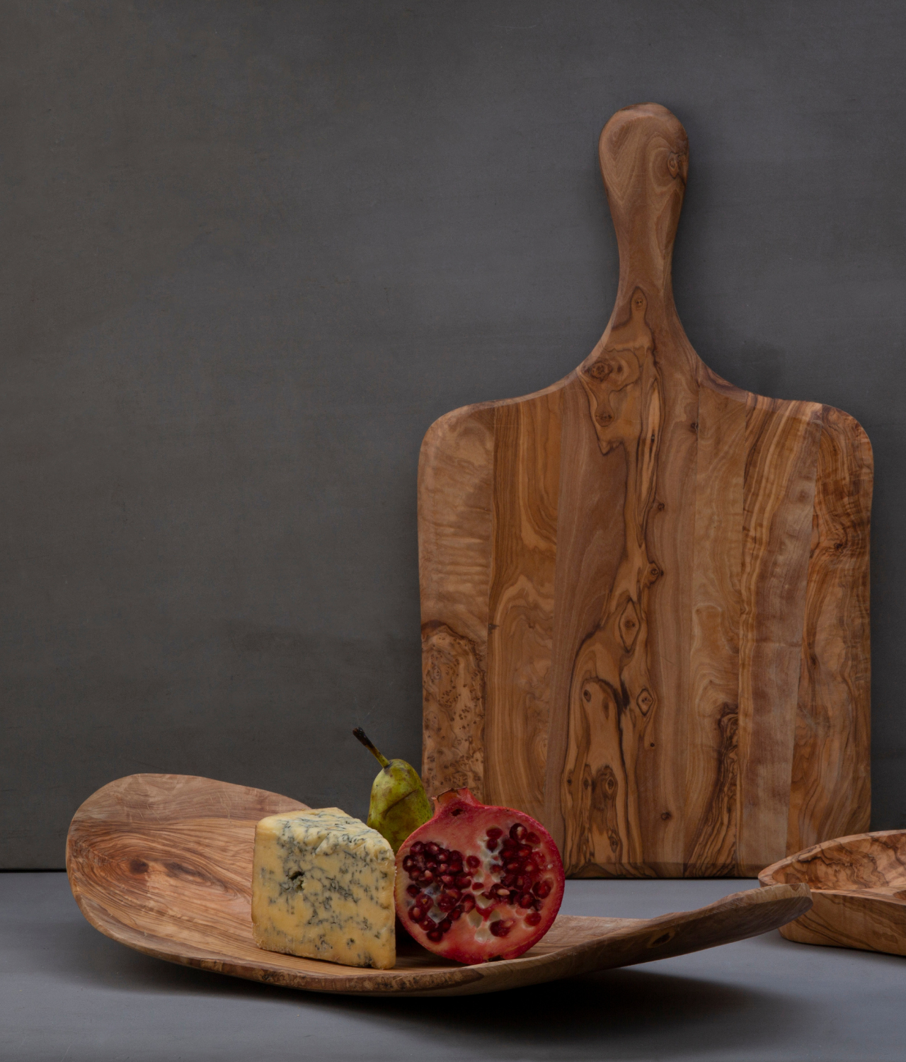 Queen's Wooden Fruit Tray